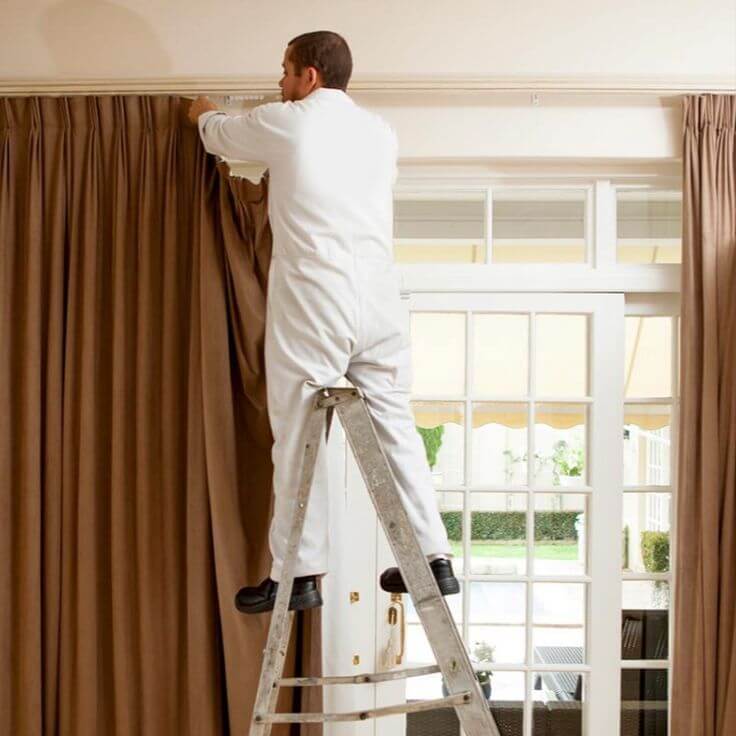 Curtains Fixing image 1 (1)